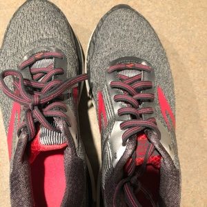 Brooks adrenaline GTS 18 running shoes